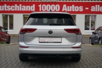 VW Golf VIII Variant 1.5 TSI