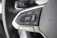 VW Golf VIII Variant 1.0 eTSI DSG