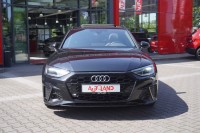 Audi A4 Avant 40 2.0 TDI S-Line