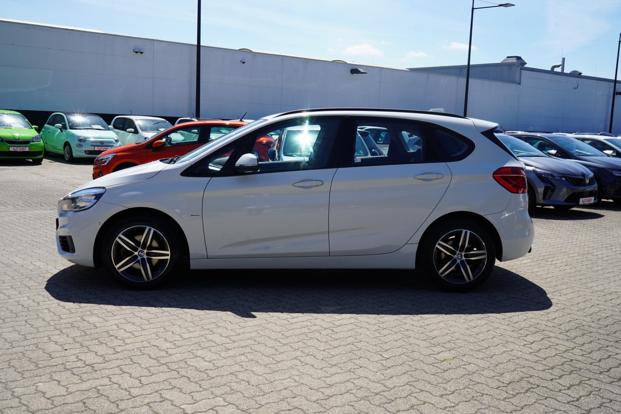 BMW Active Tourer 218i active Advantage