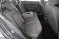 VW Golf VIII Variant 1.5 eTSI DSG