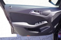 Mercedes-Benz B 180 B180