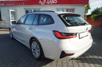 BMW 330 e Advantage