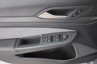 VW Golf VIII 1.5 TSI R-Line