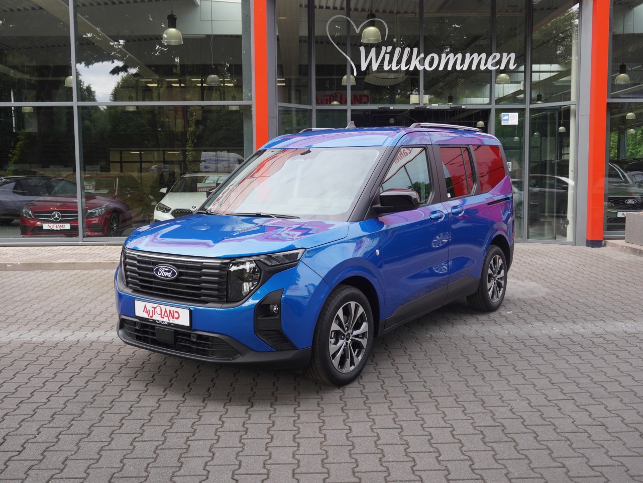 Ford Tourneo Courier Titanium 1.0 EB Aut.