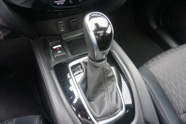 Nissan X-Trail...