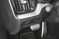 Volvo V60 B4 R Design