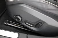 Volvo V60 B4 R Design