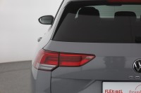 VW Golf VIII Variant 1.0 TSI