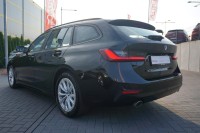 BMW 318 318d Touring Advantage