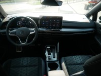 VW Golf VIII Variant 1.5 eTSI R-Line DSG