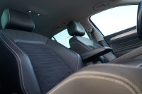 VW Passat Variant 2.0 TDI DSG R-Line 4Motion