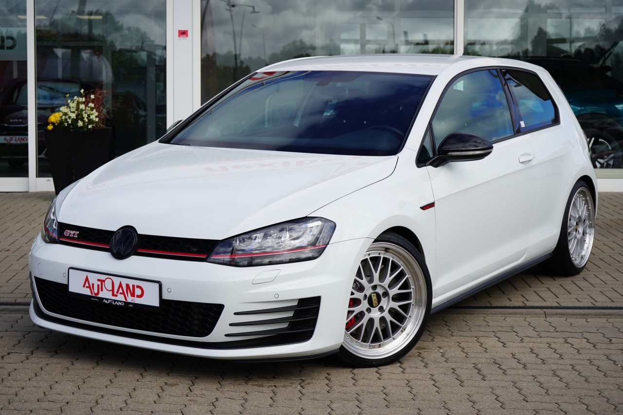 VW Golf VII 2.0 GTI