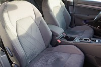 VW Golf VIII Variant 2.0 TDI DSG