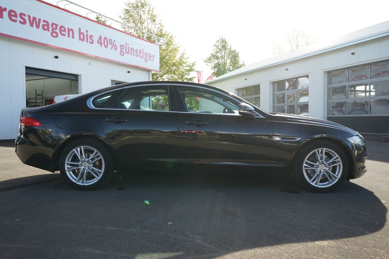 Jaguar XF 2.0