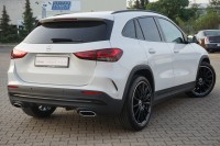 Mercedes-Benz GLA 200 AMG Line 7G-DCT