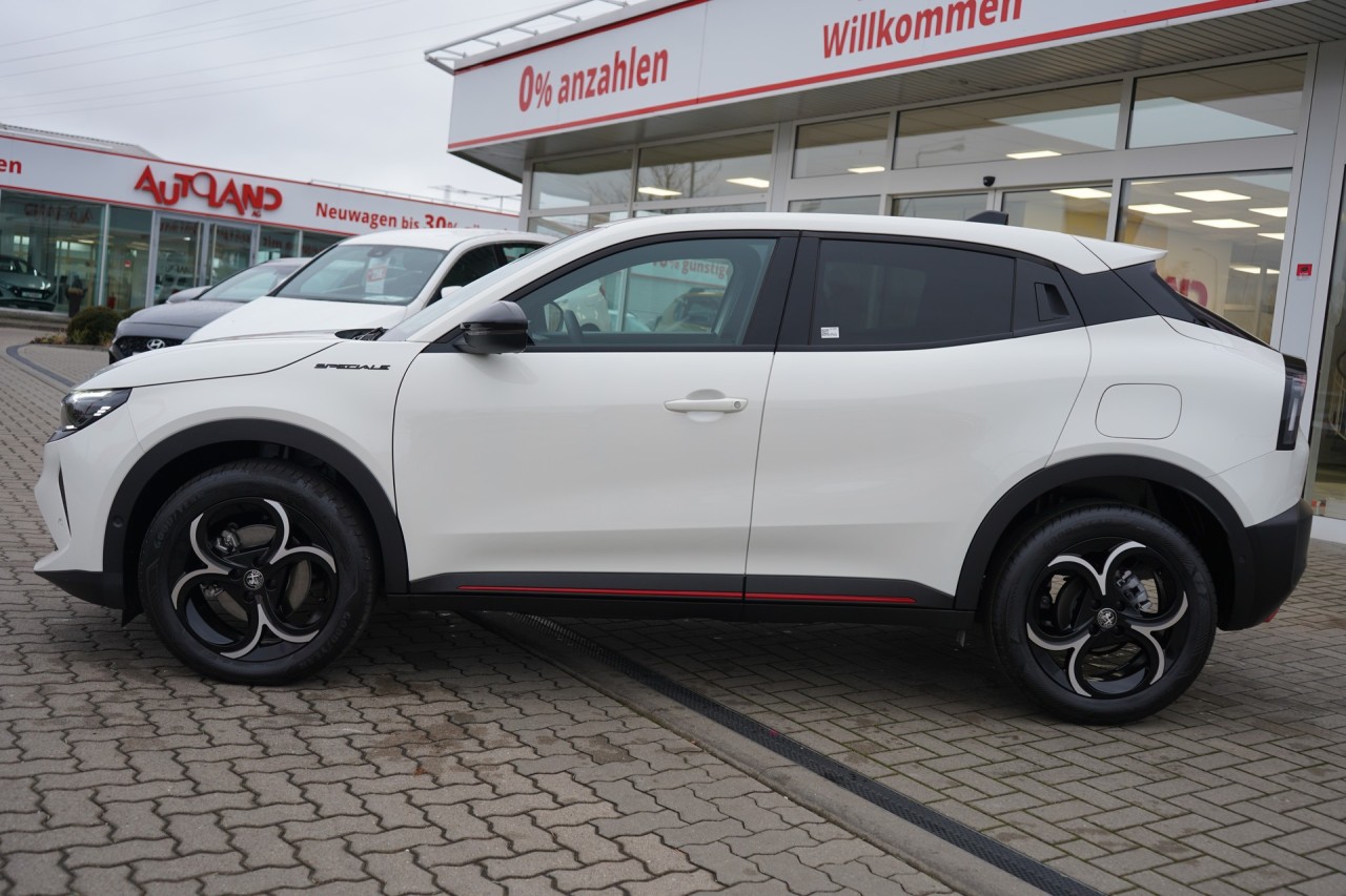 Alfa Romeo Junior Ibrida Speciale 1.2 VGT mHev