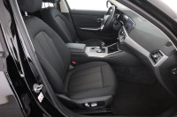 BMW 320 e Touring Advantage