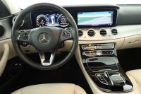 Mercedes-Benz E 220 220d T AMG Line