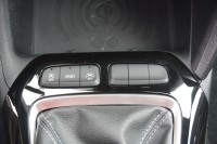 Opel Corsa F 1.2 GS