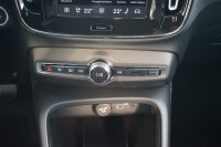 Volvo XC 40 XC40 B3 mHEV Aut.