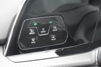 VW Golf VIII 1.5 eTSI R-Line