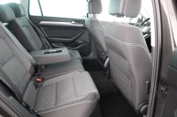 VW Passat Variant 1.5 TSI DSG Business