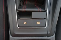 VW Golf GTI 2.0 TSI