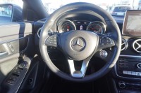 Mercedes-Benz CLA 200 AMG Line