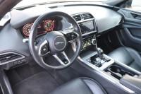 Jaguar XE D180 R-Dynamic SE