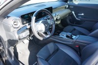 Mercedes-Benz CLA 220 220d AMG Line