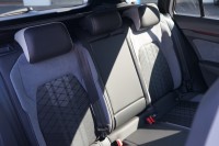 VW Golf VIII Variant R-Line eTSI