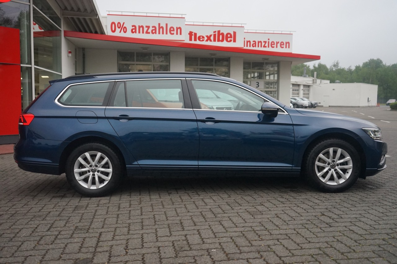VW Passat Variant 1.5 TSI Business Pano Stdhz.