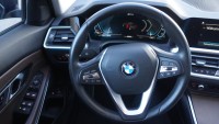 BMW 330 e xDrive Advantage