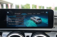 Mercedes-Benz A 200 A200 7G-DCT Urban