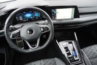 VW Golf VIII Variant 2.0 TDI R-Line
