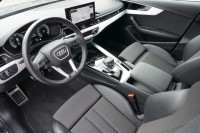 Audi A4 Avant 40 2.0 TDI S-Line