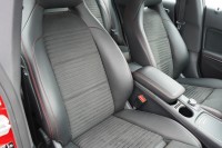 Mercedes-Benz CLA 200 AMG Line
