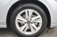 VW Golf VIII Variant 1.4 eTSI DSG