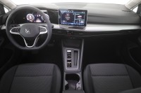 VW Golf VIII Variant 1.5eTSI DSG