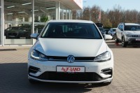 VW Golf 1.5 TSI Highline R-Line