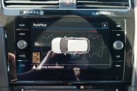 VW Golf 1.5 TSI Highline R-Line
