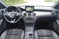 Mercedes-Benz CLA 180 AMG Line