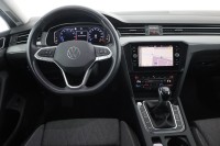 VW Passat Variant 1.5 TSI R-Line