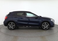 Mercedes-Benz GLA 250 4Matic AMG Line