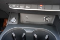Audi A4 Avant 40 2.0 TDI advanced