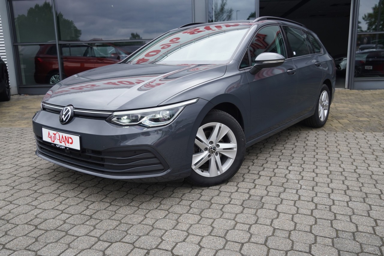 VW Golf VIII Variant 1.5 eTSI DSG Life