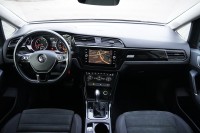 VW Touran 1.5 TSI Highline R-line