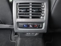 VW Golf VIII Variant R-Line 1.4 eTSI DSG