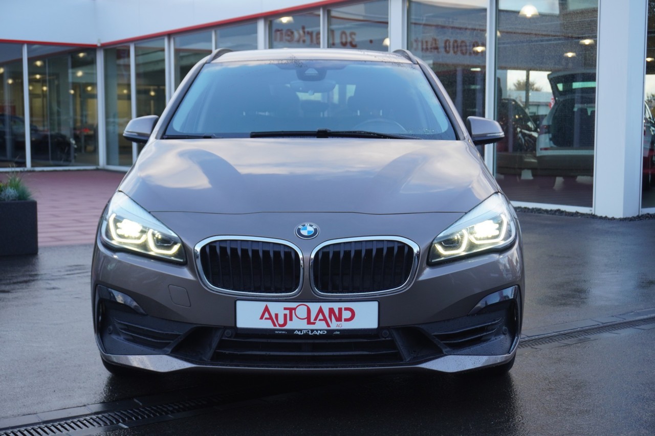 BMW 220 i Advantage